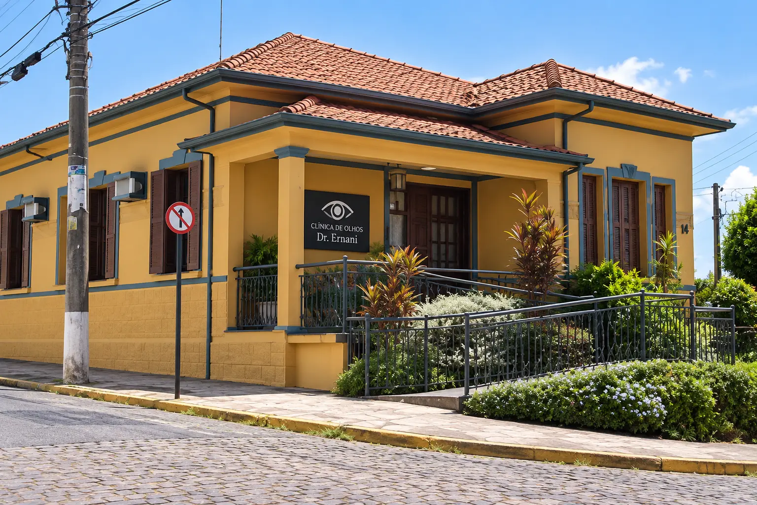 Fachada da unidade da Clínica Dr. Ernani